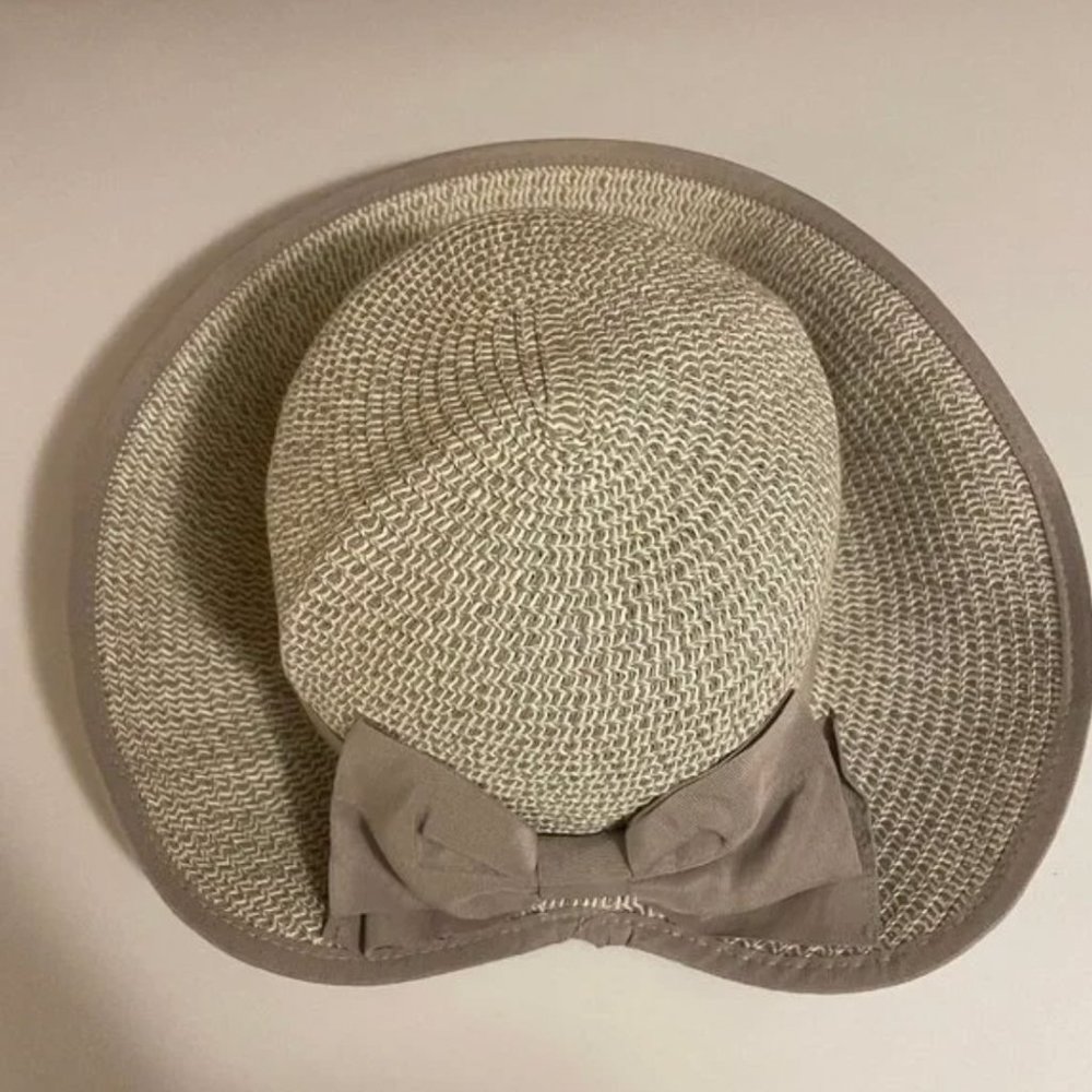 Lauren Conrad straw hat with bow
